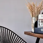 Pietra E Mare - Mykonos Moments