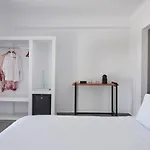 Pietra E Mare - Mykonos Moments Hotel 4*