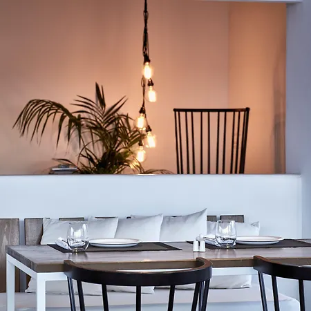 Pietra E Mare - Mykonos Moments 4* カロ・リヴァディ